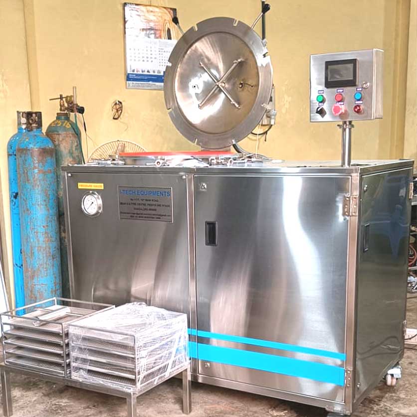 Vertical Autoclave - Sterilization equipment